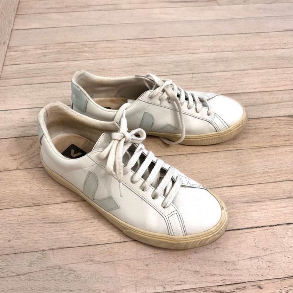Veja Esplar Size 37 pale blue